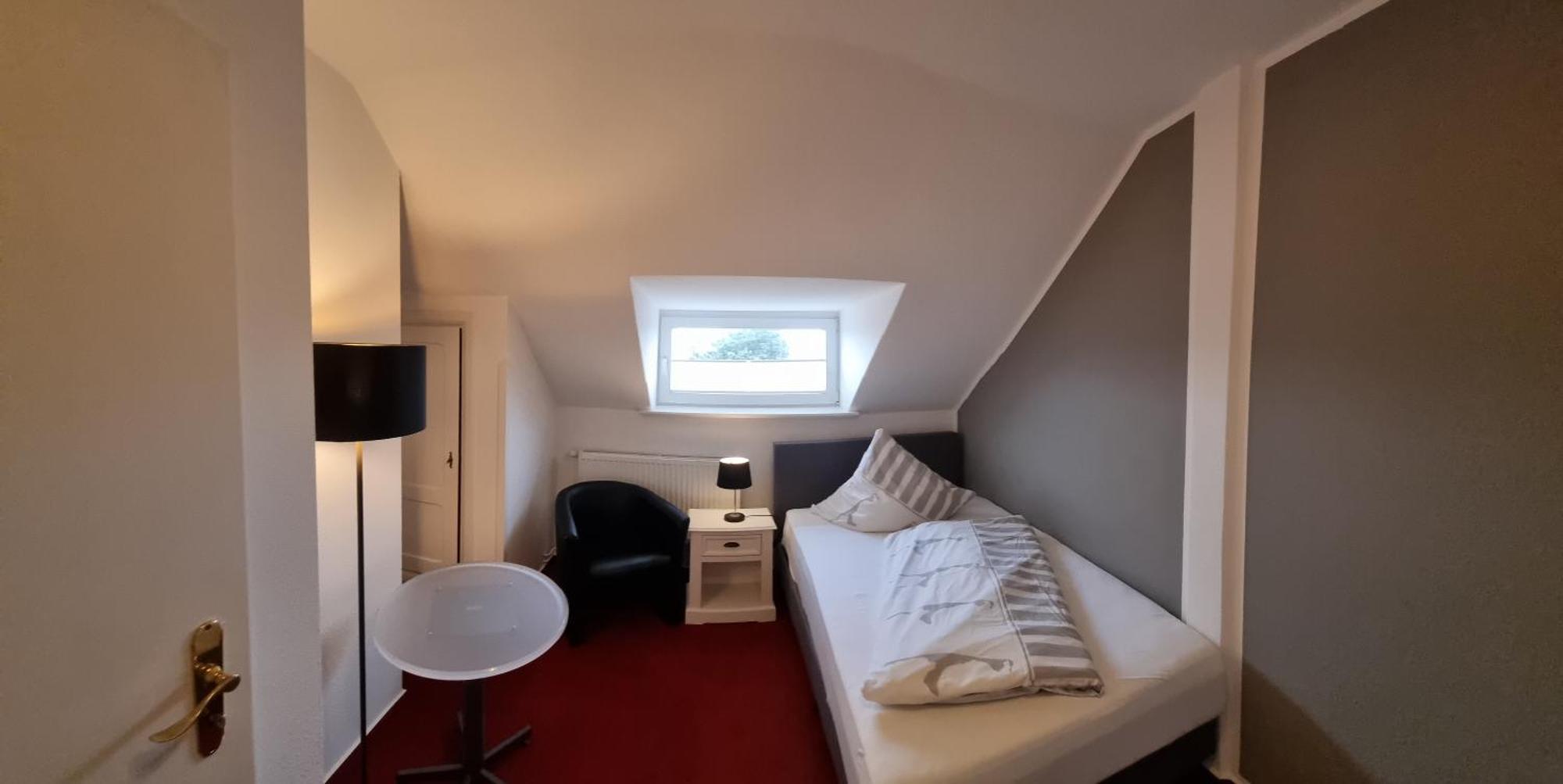 Hotel-cafe-lindow Hotel *